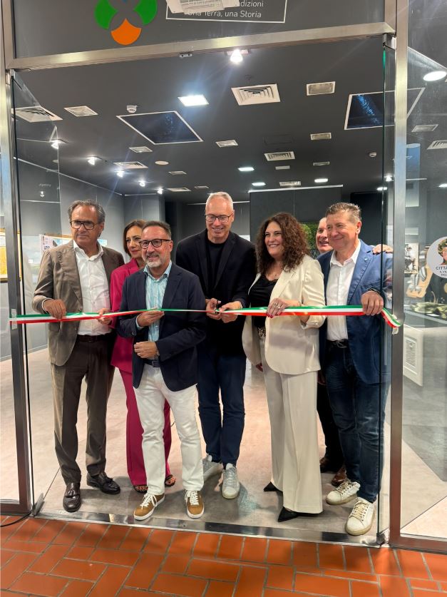 ARTISTI IN GALLERIA. BORDIN: L'ARTE PUÒ ESSERE LINGUAGGIO DI RELAZIONE